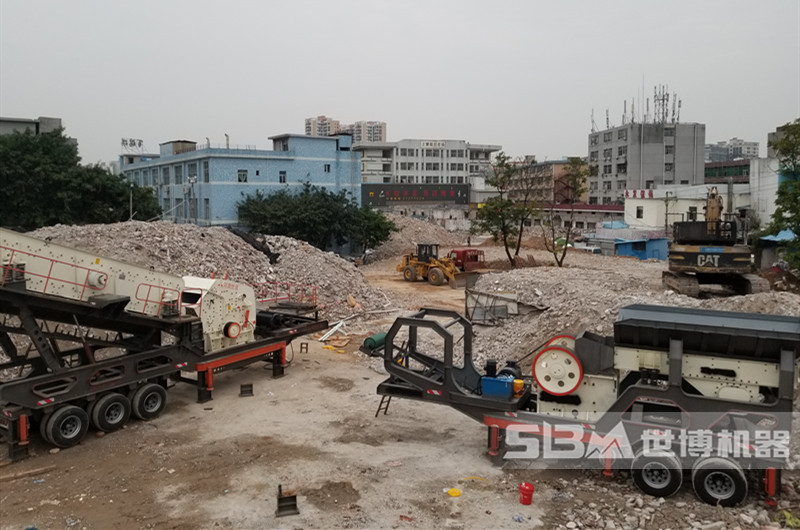 移動建筑垃圾破碎站生產現場圖